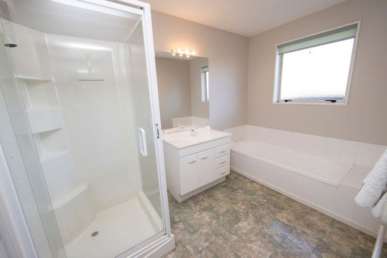 Photo of property in 2/134 Highsted Road, Casebrook, Christchurch, 8051