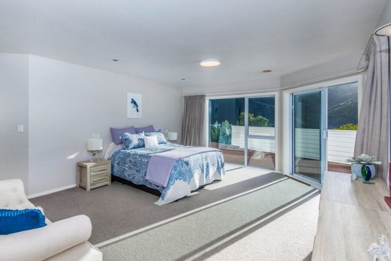 Photo of property in 10 Furlong Crescent, Churton Park, Wellington, 6037