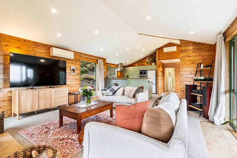 Photo of property in 5 Wenz Bayer Road, Puhoi, Silverdale, 0994