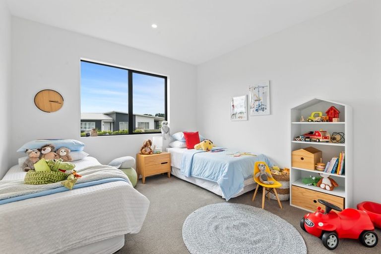 Photo of property in 2 Cadwil Drive, Beachlands, Auckland, 2018