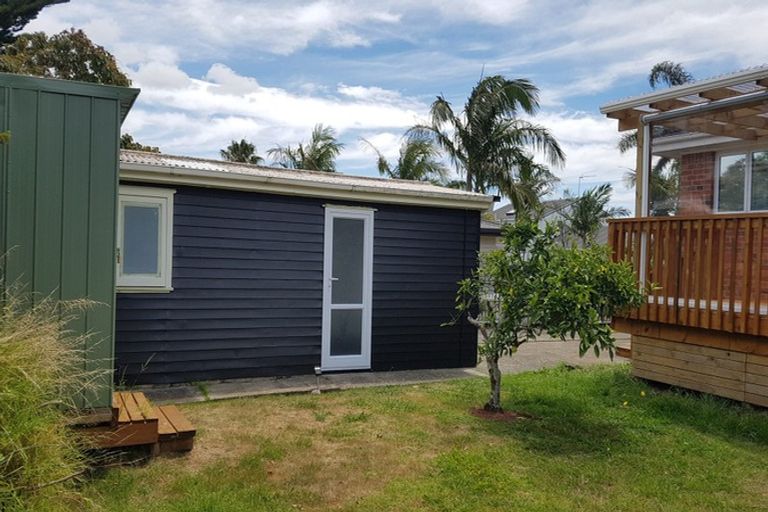 Photo of property in 4/109 Shakespeare Road, Milford, Auckland, 0620