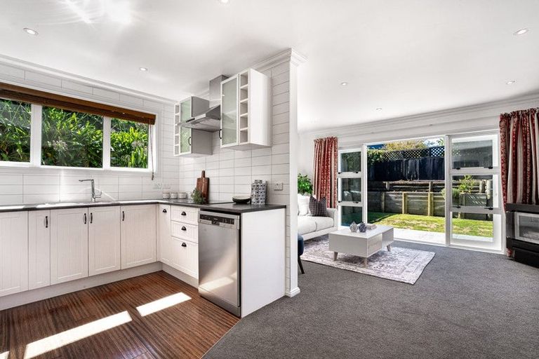 Photo of property in 33 Dominion Park Street, Johnsonville, Wellington, 6037