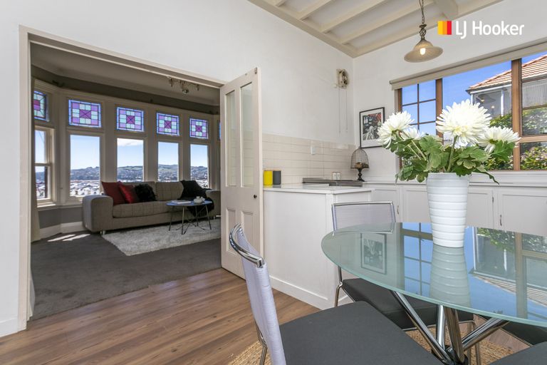 Photo of property in 38 Easther Crescent, Kew, Dunedin, 9012