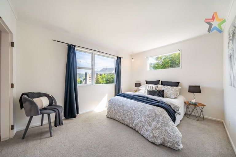 Photo of property in 29 Oakleigh Street, Maungaraki, Lower Hutt, 5010