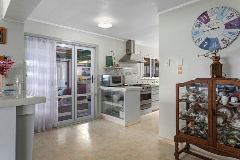 Photo of property in 1e Te Kaha Church Road, Te Kaha, Opotiki, 3199