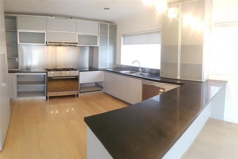 Photo of property in 5 Dione Place, Flat Bush, Auckland, 2016