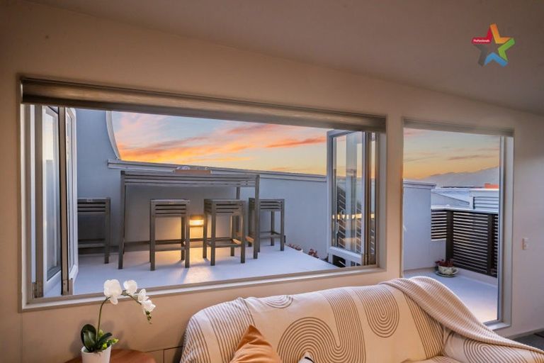 Photo of property in 2/224 Jackson Street, Petone, Lower Hutt, 5012