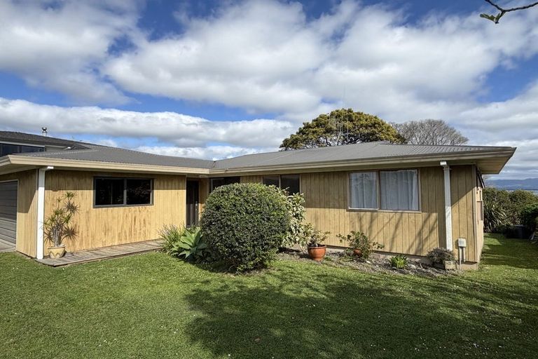 Photo of property in 3 Bramley Drive, Omokoroa, 3114