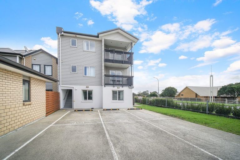 Photo of property in 4/4 Wallson Crescent, Wiri, Auckland, 2104