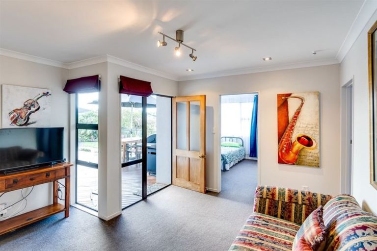 Photo of property in 35 Moorhouse Street, Taradale, Napier, 4112