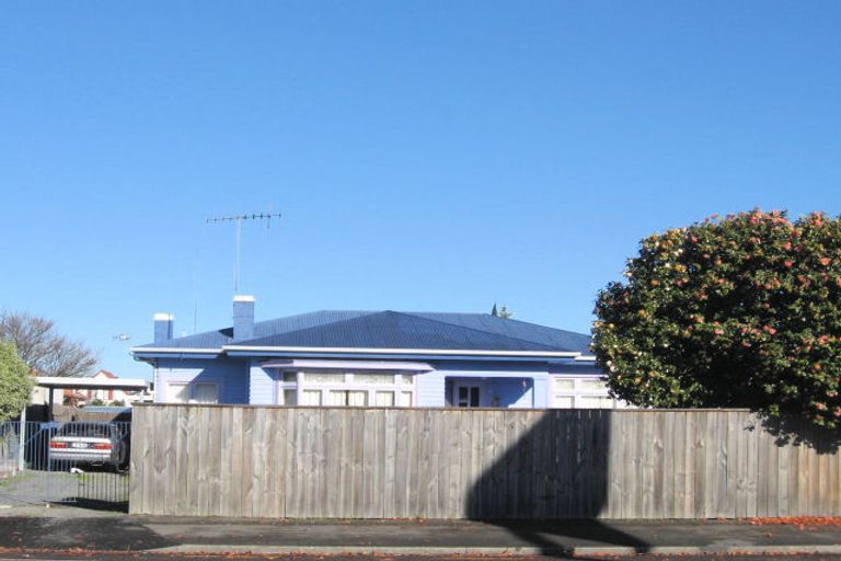 Photo of property in 408 Saint Aubyn Street West, Hastings, 4122