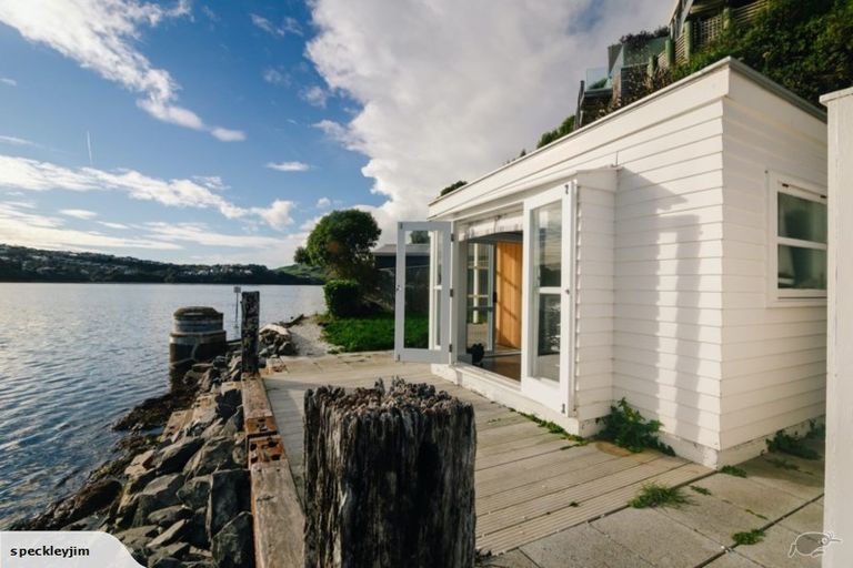 Photo of property in 18c Trevor Terrace, Paremata, Porirua, 5024