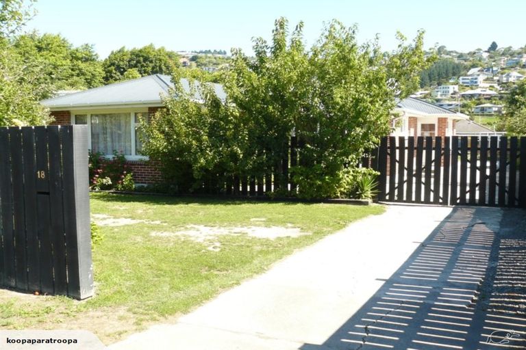 Photo of property in 18 Centaurus Road, Cashmere, Christchurch, 8022