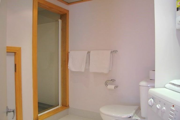 Photo of property in 227/6 Left Bank, Te Aro, Wellington, 6011