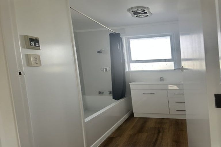 Photo of property in 11 Henry Street, Ebdentown, Upper Hutt, 5018