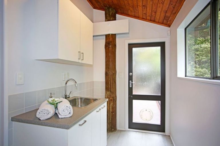 Photo of property in 10 Cameron Town Road, Pukekohe, 2678