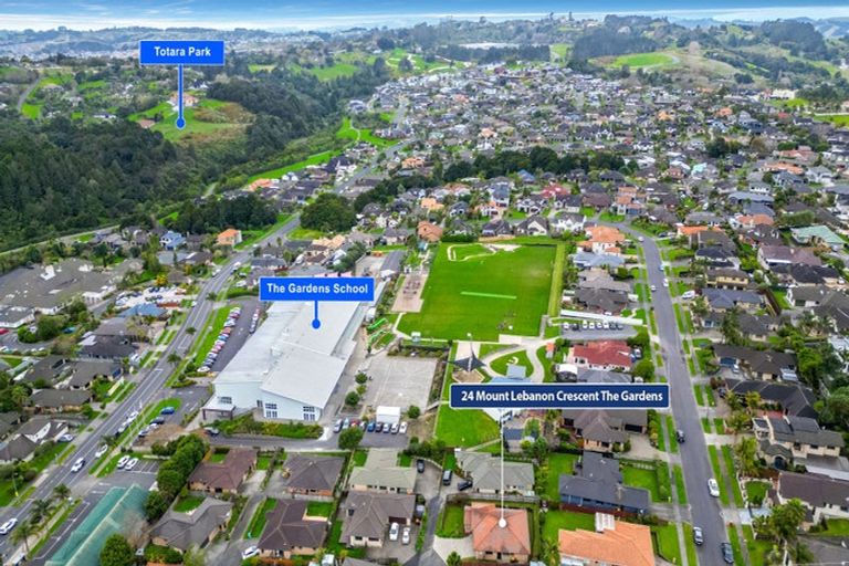 Photo of property in 24 Mt Lebanon Crescent, The Gardens, Auckland, 2105