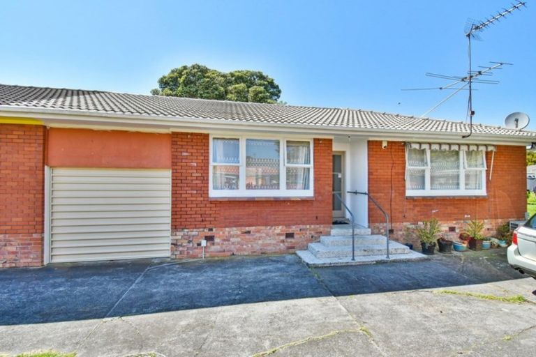 Photo of property in 2/9 Omagh Avenue, Papatoetoe, Auckland, 2025