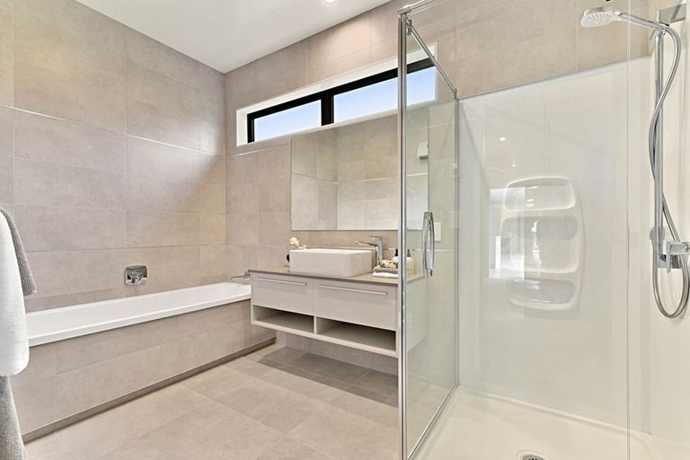 Photo of property in 33 Doidge Street, Beachlands, Auckland, 2018