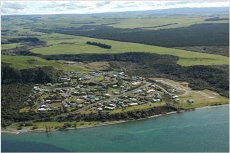 Photo of property in 29 Turangitukua Terrace, Kuratau, Turangi, 3381