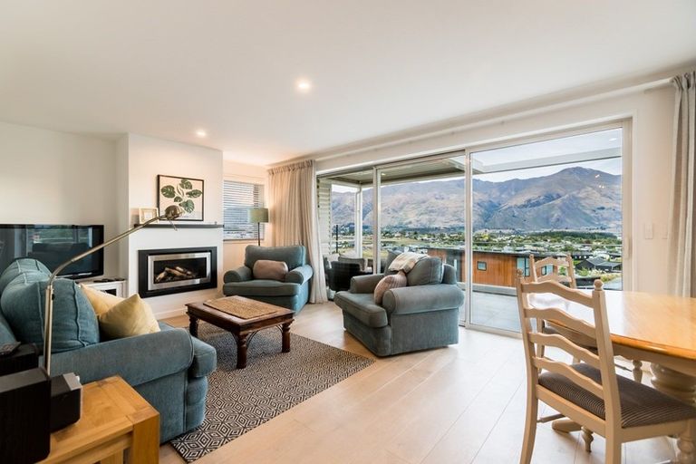Photo of property in 11 Barclay Place, Wanaka, 9305