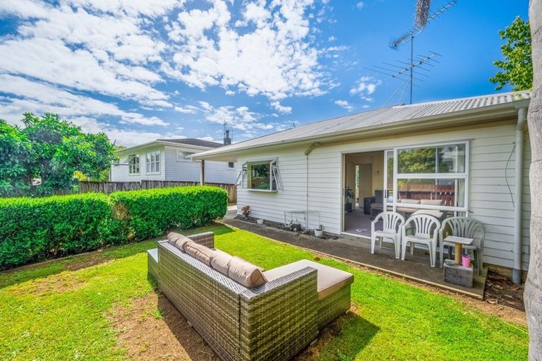 Photo of property in 81 Ennis Avenue, Pakuranga Heights, Auckland, 2010