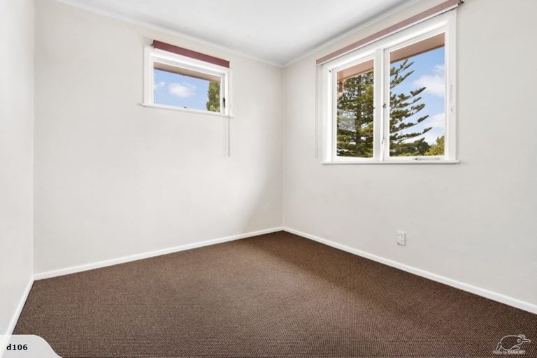 Photo of property in 39 Chorley Avenue, Massey, Auckland, 0614