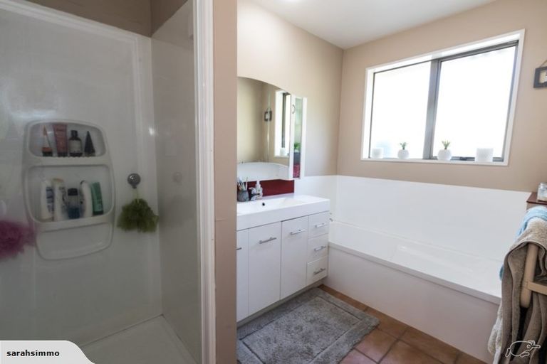 Photo of property in 1/69 Bowenvale Avenue, Cashmere, Christchurch, 8022