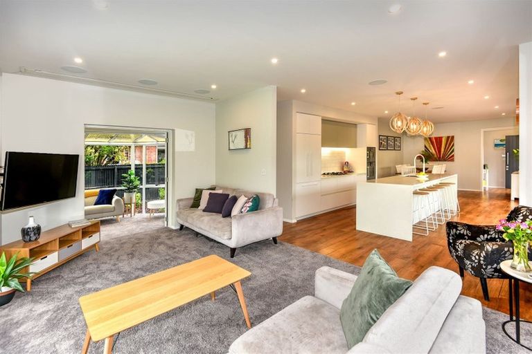 Photo of property in 20 Hampton Place, Burnside, Christchurch, 8053