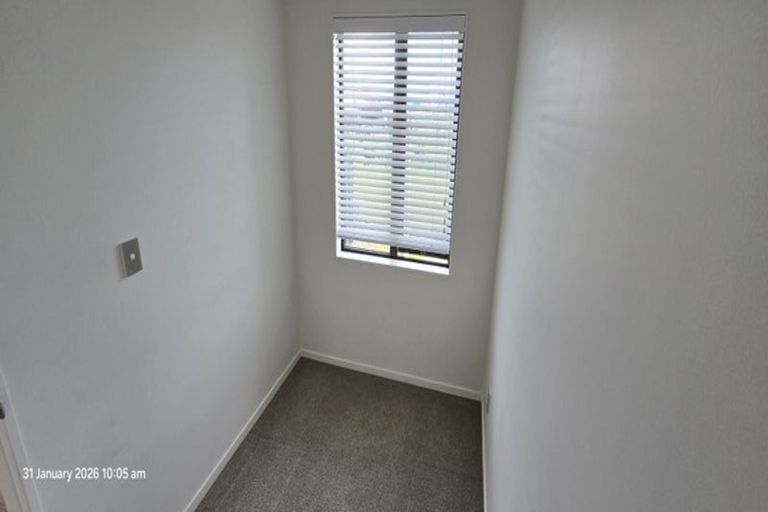Photo of property in 1/2 Mahalo Avenue, Wiri, Auckland, 2104