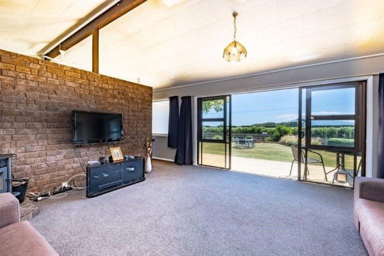 Photo of property in 180 Katene Road, Normanby, Hawera, 4675