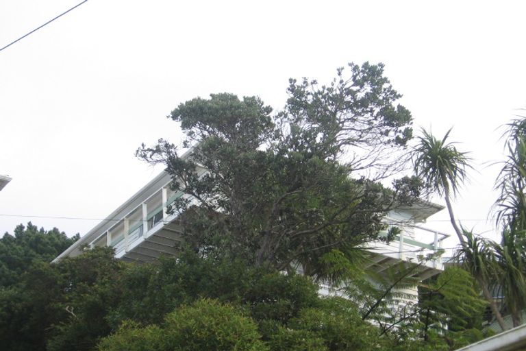 Photo of property in 2/123 Makara Road, Karori, Wellington, 6012