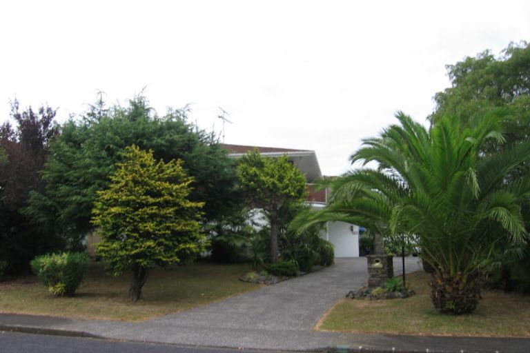 Photo of property in 23 Marywil Crescent, Hillcrest, Auckland, 0627