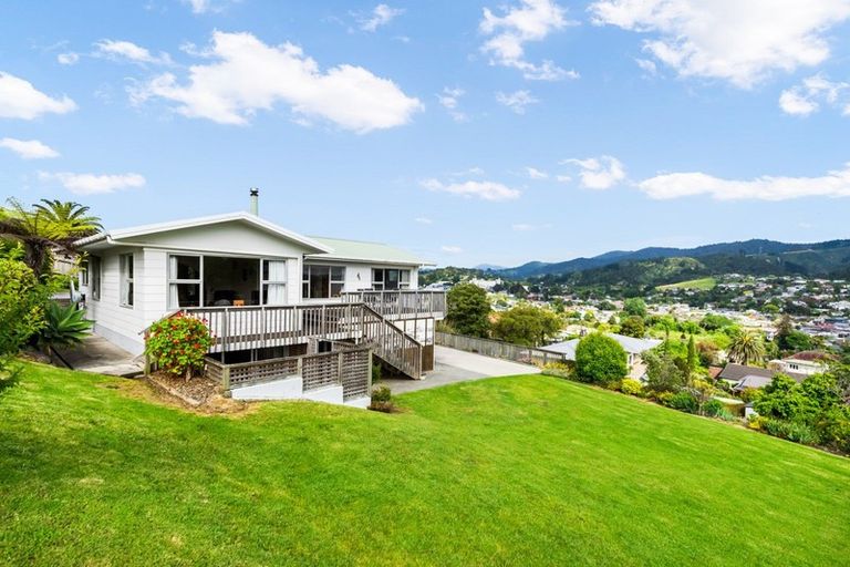 Photo of property in 11 Mountain Road, Morningside, Whangarei, 0110