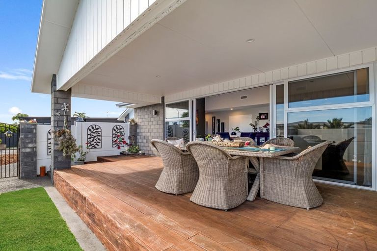 Photo of property in 60a The Boulevard, Papamoa Beach, Papamoa, 3118