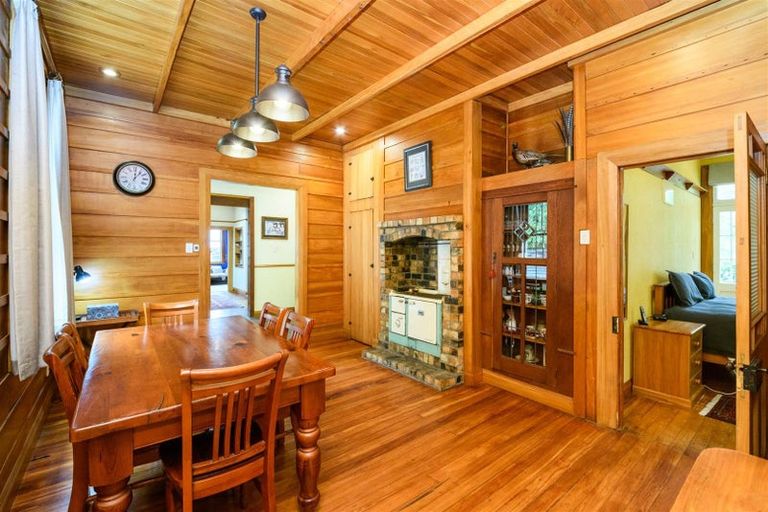 Photo of property in 512a Parewanui Road, Bulls, 4894