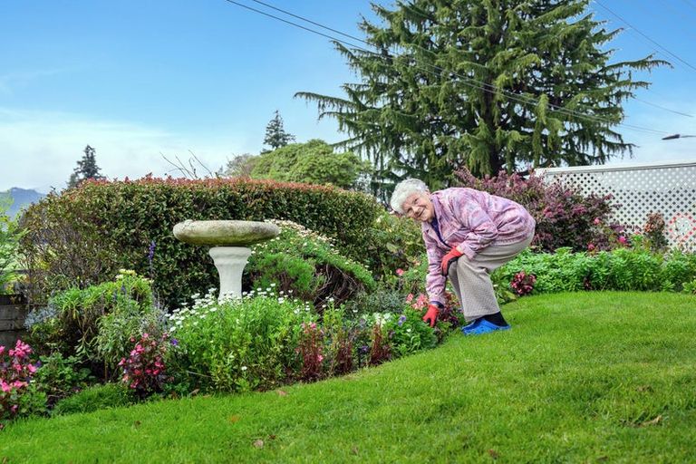 Photo of property in 79 Glover Road, Hawera, 4610