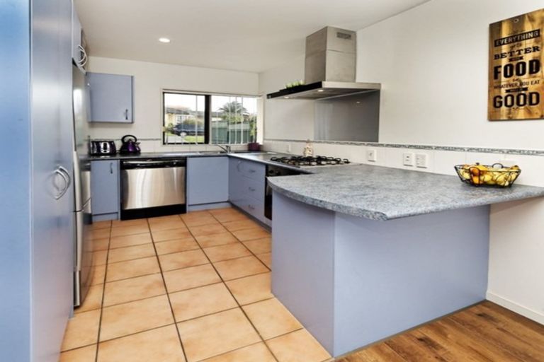 Photo of property in 3a Summerland Drive, Henderson, Auckland, 0612