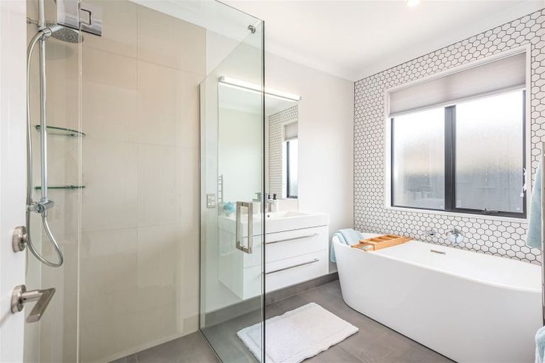 Photo of property in 18 Pistacia Place, Hornby, Christchurch, 8025