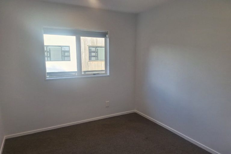 Photo of property in 3/8 Waldie Grove, Avalon, Lower Hutt, 5011