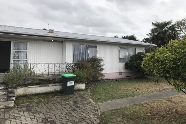 Photo of property in 15a Cabot Place, Flaxmere, Hastings, 4120