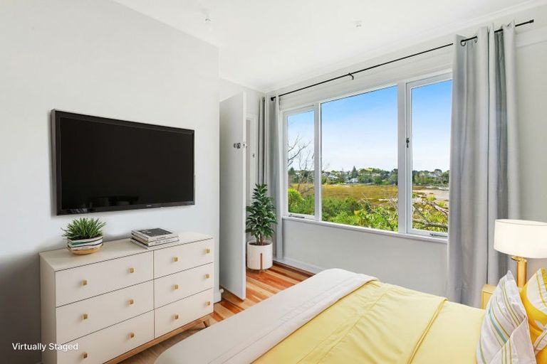 Photo of property in 13 Birkley Road, Bayswater, Auckland, 0622