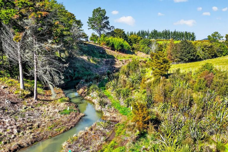 Photo of property in 84 Dean Road, Pokeno, 2471