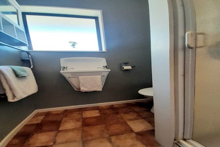 Photo of property in 10 Charisma Court, Kelvin Grove, Palmerston North, 4414