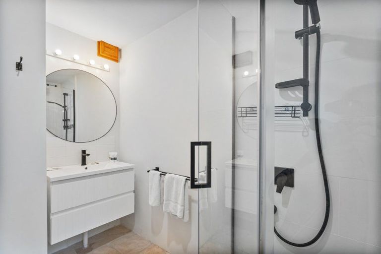 Photo of property in 1/223 Main Road North, Redwood, Christchurch, 8051