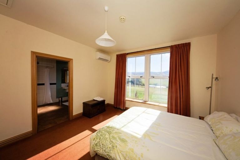 Photo of property in Oturehua Lodge, 74 Lockhart Road, Oturehua, 9386