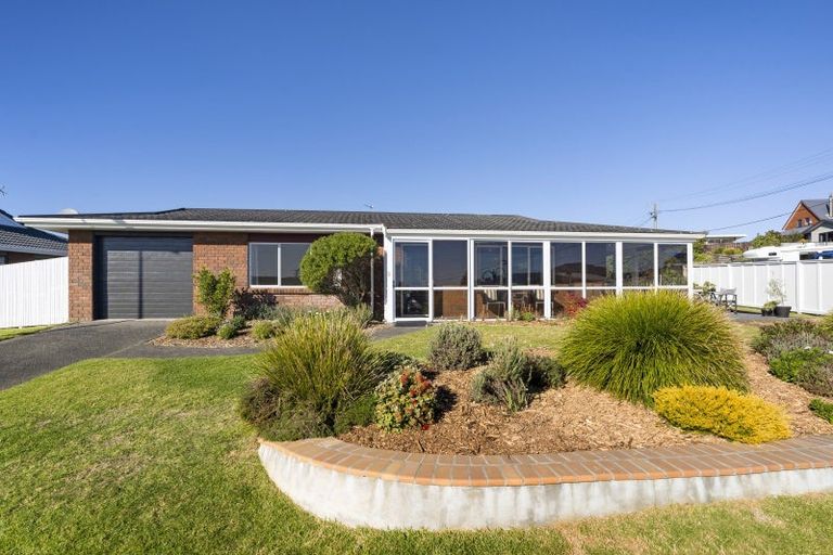 Photo of property in 2a Trinity Place, Paraparaumu Beach, Paraparaumu, 5032