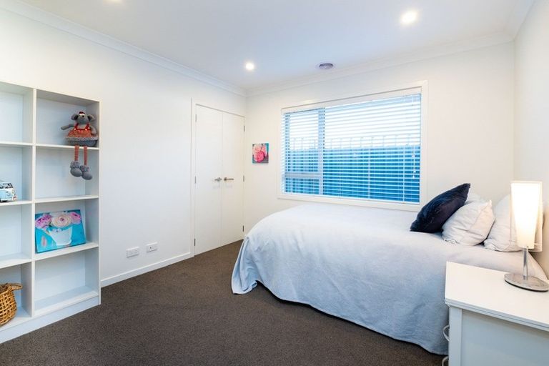 Photo of property in 11 Whakatomo Place, Havelock North, 4130