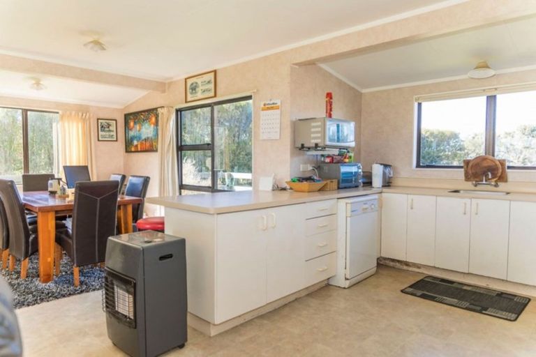 Photo of property in 11 Tipapakuku Road, Dannevirke, 4930