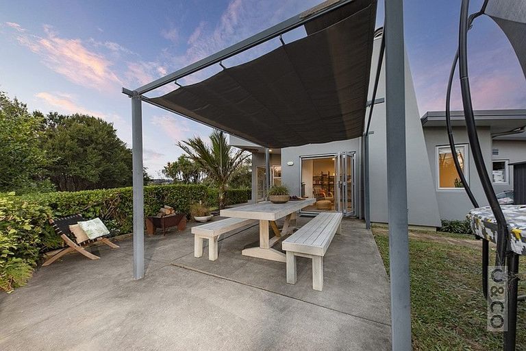 Photo of property in 10 The Rise, Waimauku, 0812